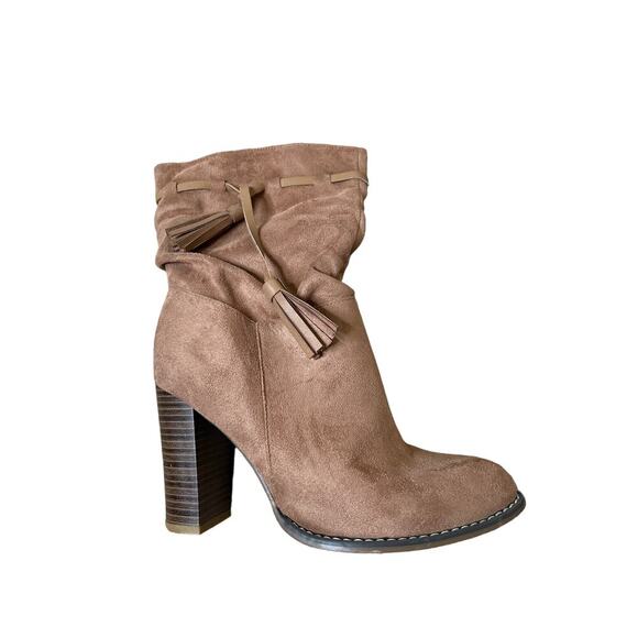 Shoedazzle ankle Boots Celia Slip On Point Toe Block Heel Casual western SZ 8.5 - Picture 2 of 7